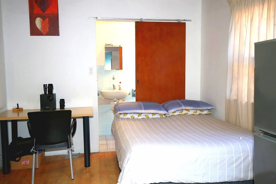 11 Bedroom Property for Sale in Ravensmead Western Cape